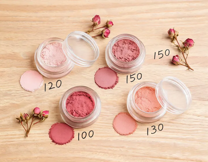 Loose powder blush inquiry board illustration